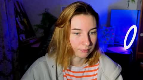 Snapshot of alisun_ chatting on 10-13-25, 07:36 A L I C E online show from 10-13-25, 07:36