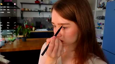 Alivia    online show from 06-22-26, 08:33