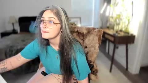 alix_valentine online show from 11-20-25, 03:45