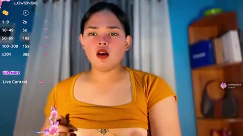 A CUTE GIRL NAME ALIYAH online show from 07-14-26, 02:12