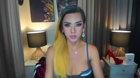 Snapshot of aliyahdeluxx chatting on 12-06-24, 02:02 aliyah online show from 12-06-24, 02:02