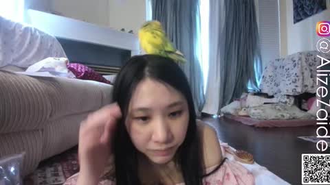 Alize Zaide online show from 11-14-25, 08:40