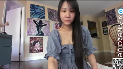 Alize Zaide online show from 04-23-26, 08:00