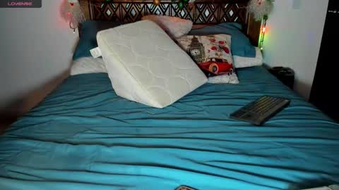 Andrea..... online show from 12-03-25, 11:25