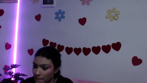 Lola online show from 01-31-25, 03:52