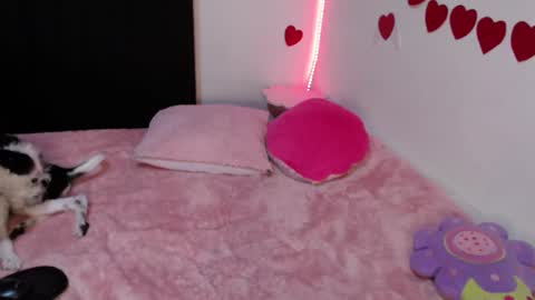 Lola online show from 02-23-25, 01:02