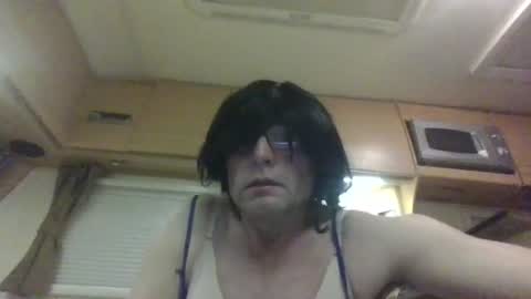 allan68539 online show from 10-04-25, 04:32