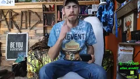 Snapshot of allan_arod chatting on 01-03-25, 08:32 Allan arod online show from 01-03-25, 08:32