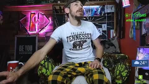 Snapshot of allan_arod chatting on 01-11-25, 11:02 Allan arod online show from 01-11-25, 11:02