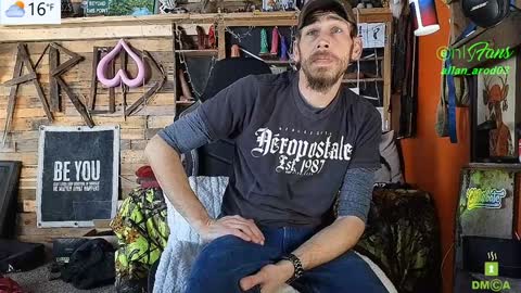 Snapshot of allan_arod chatting on 01-13-25, 08:26 Allan arod online show from 01-13-25, 08:26