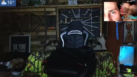 Snapshot of allan_arod chatting on 01-19-25, 11:01 Allan arod online show from 01-19-25, 11:01