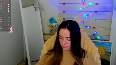 Snapshot of allana_dream chatting on 12-15-24, 01:43 Allana online show from 12-15-24, 01:43