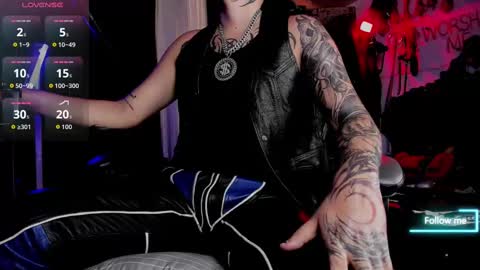   online show from 10-14-25, 06:09