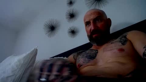 allaroundamazing13 online show from 12-22-25, 11:57