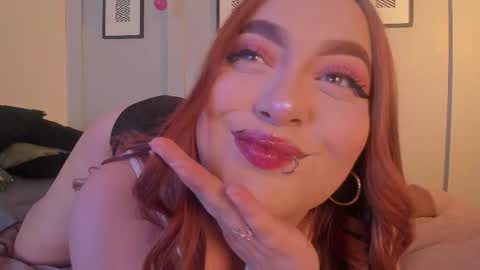 Snapshot of allasska_ chatting on 11-14-25, 06:23 Laura online show from 11-14-25, 06:23