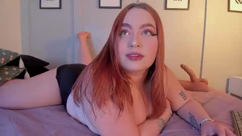 Snapshot of allasska_ chatting on 12-01-25, 12:48 Laura online show from 12-01-25, 12:48