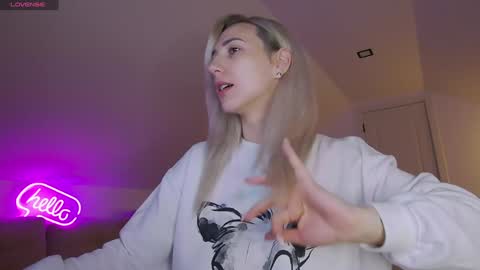 A day u didnt smile is a lost day online show from 03-28-26, 08:58