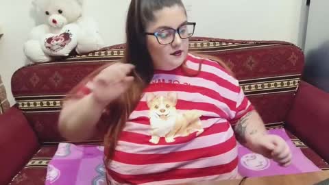 Snapshot of allealexysbbw chatting on 06-10-26, 01:10 allealexysbbw online show from 06-10-26, 01:10