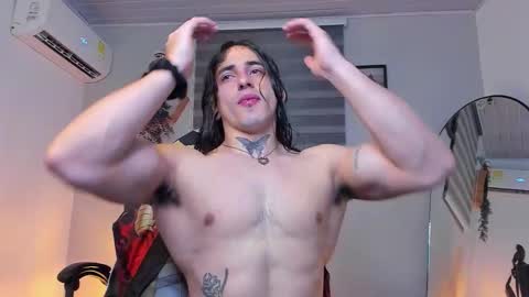 independent model 3 online show from 01-11-26, 04:06