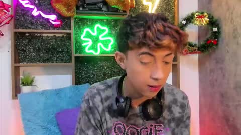 Allen online show from 11-22-25, 03:38