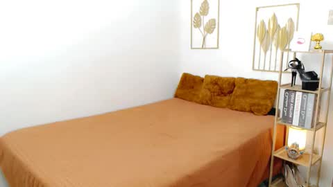 Your Lovely Allena online show from 11-17-25, 04:40