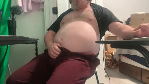 Allergictolove online show from 10-18-25, 03:02