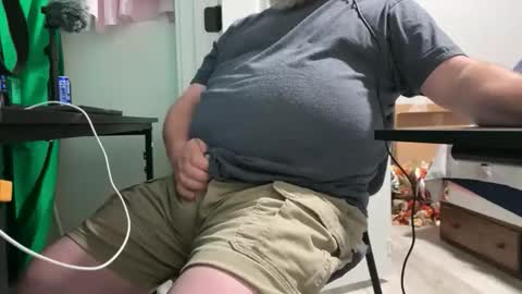 Allergictolove online show from 11-03-25, 08:32