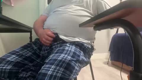 Allergictolove online show from 04-22-26, 01:30