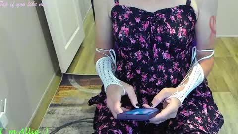 Allie online show from 04-11-26, 02:54