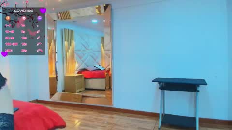 Aliie  online show from 11-26-25, 12:06