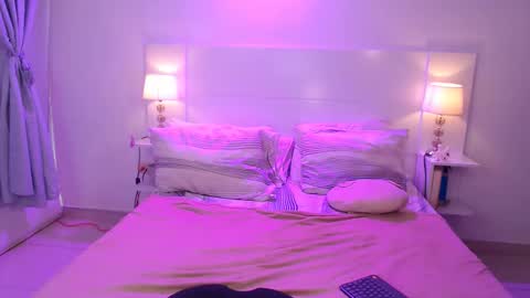 allieemod online show from 11-30-25, 08:13