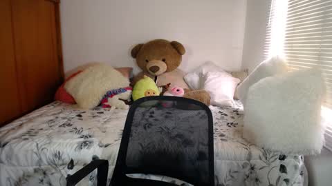 Allie  online show from 12-13-24, 07:10