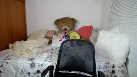 Allie  online show from 12-15-24, 10:47