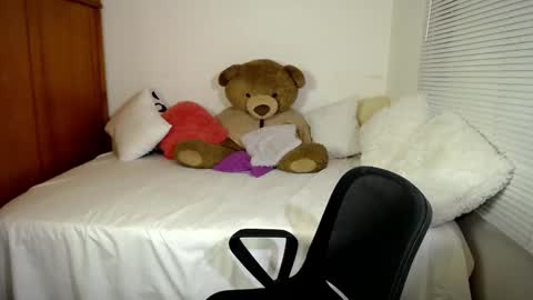 Allie  online show from 01-07-25, 11:24