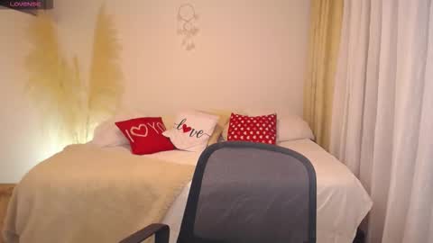 Allie  online show from 03-05-26, 06:37