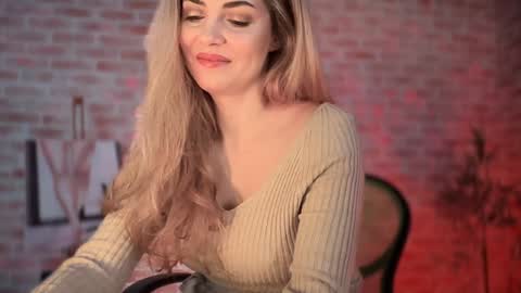 Allie online show from 12-19-24, 06:12