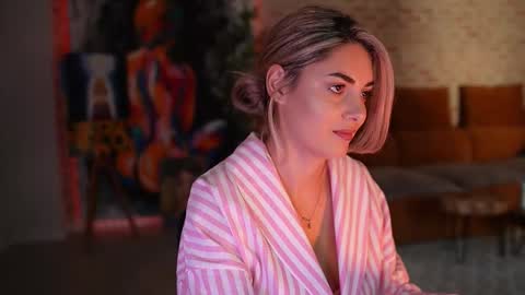 Allie online show from 10-30-25, 06:15