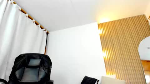 allison_fosther online show from 11-01-25, 03:19