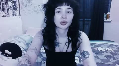 Snapshot of allisondeetz chatting on 06-24-26, 05:12 Alis online show from 06-24-26, 05:12