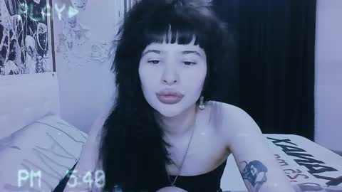Snapshot of allisondeetz chatting on 07-08-26, 04:33 Alis online show from 07-08-26, 04:33