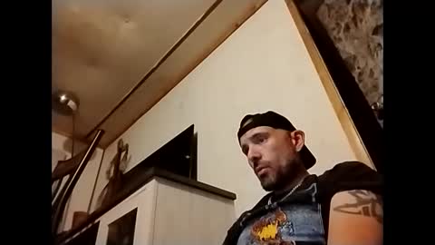 Snapshot of allitrunnin chatting on 09-27-25, 09:58 allitrunnin online show from 09-27-25, 09:58