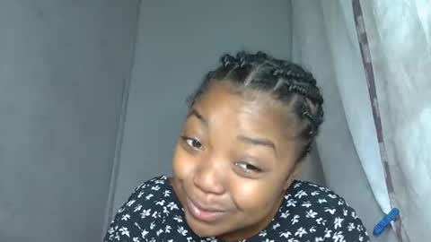 allizida01 online show from 12-19-25, 04:52