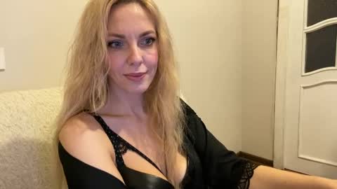 Nika online show from 05-27-26, 04:26