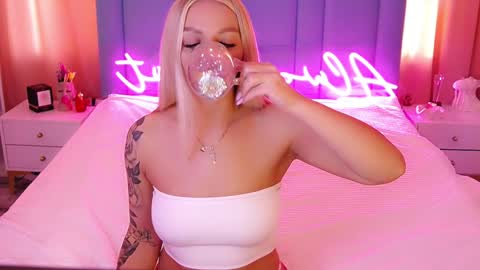 AlwaysHot online show from 02-02-25, 06:26