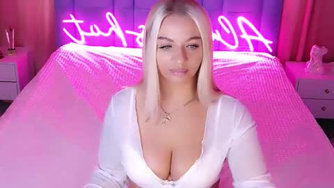 AlwaysHot online show from 10-10-25, 02:43