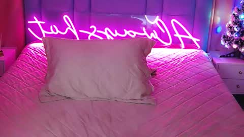 AlwaysHot online show from 01-16-26, 02:37