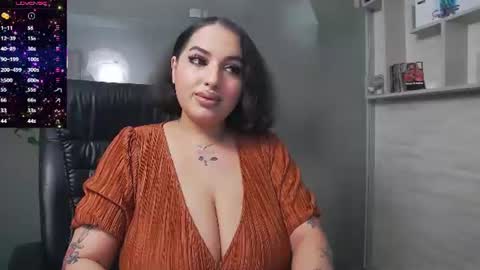 Snapshot of allyiah chatting on 06-14-26, 02:52 online show from 06-14-26, 02:52