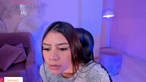 Snapshot of allyjensen chatting on 02-06-25, 10:48 Alisson online show from 02-06-25, 10:48