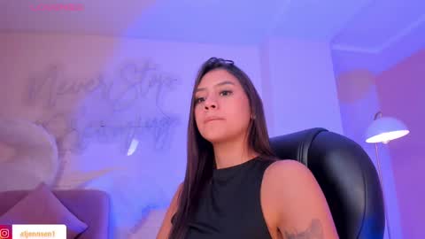 Snapshot of allyjensen chatting on 02-10-25, 03:03 Alisson online show from 02-10-25, 03:03