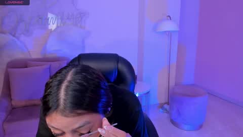 Snapshot of allyjensen chatting on 02-11-25, 09:09 Alisson online show from 02-11-25, 09:09